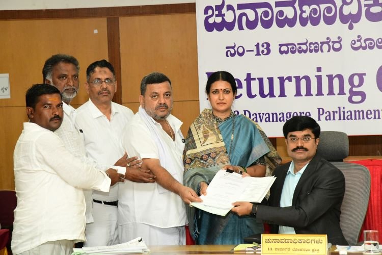 Submission of nomination papers by Congress